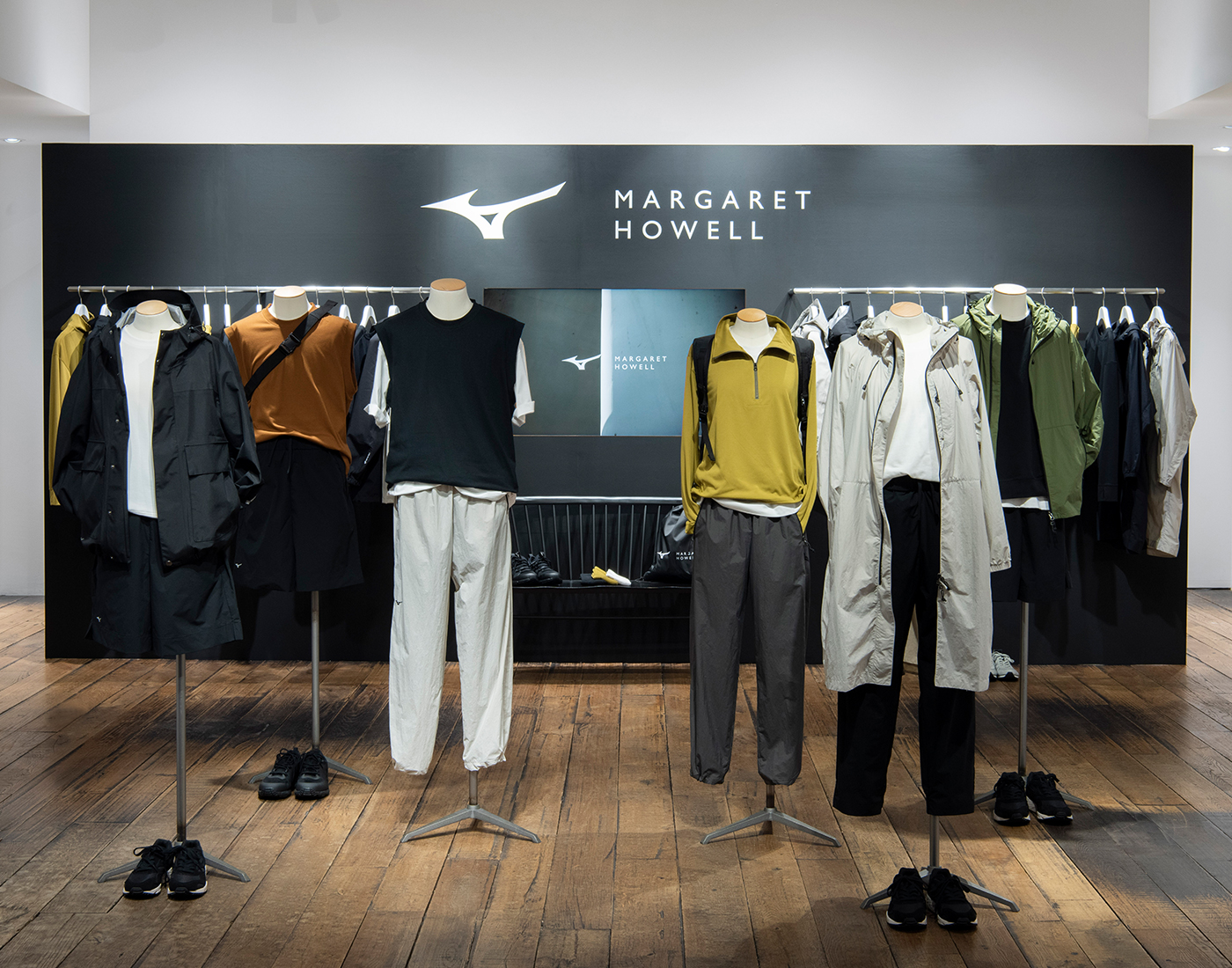 神南店からSS24 MIZUNO FOR MARGARET HOWELLの特別な演出の