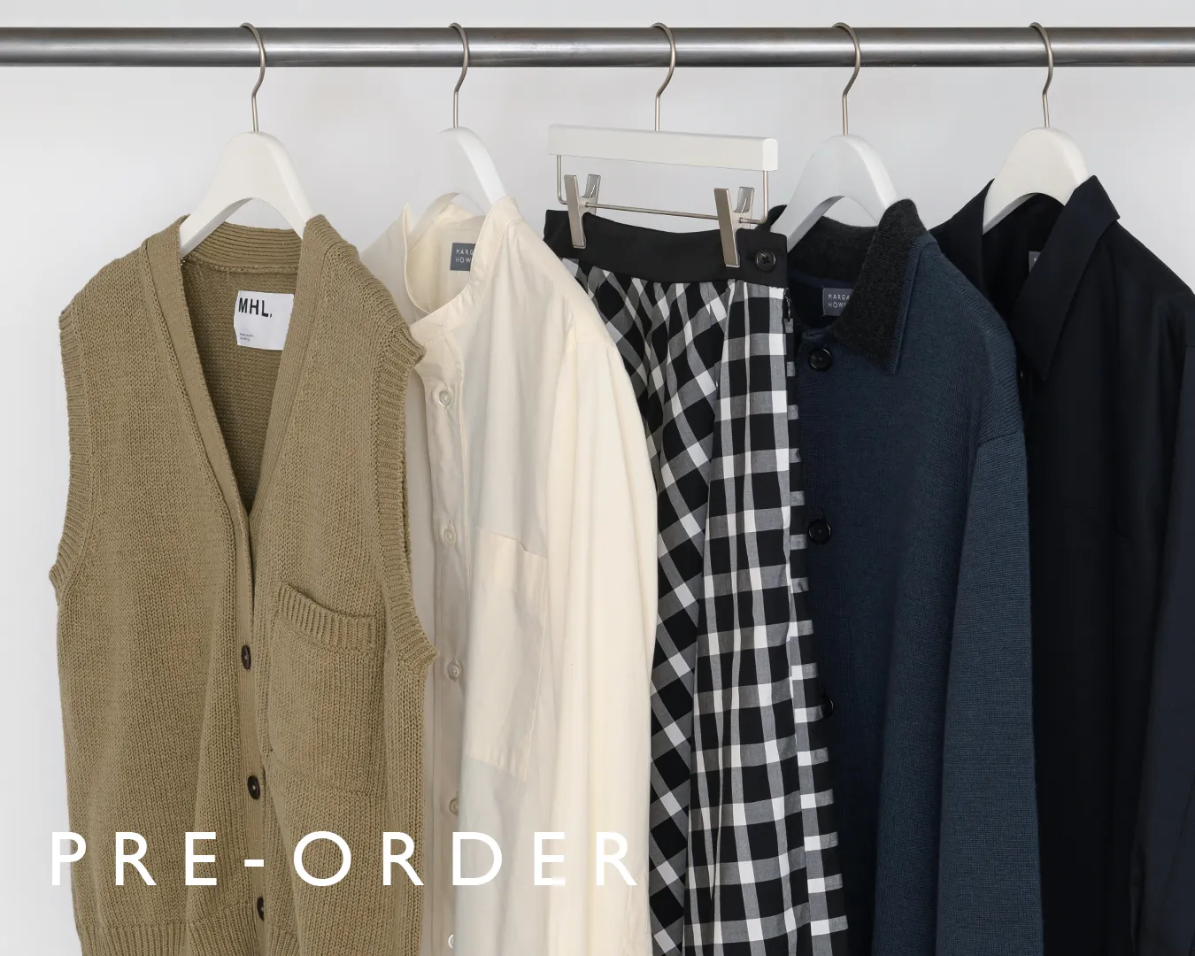 予約アイテムとシーズンカラーのご紹介